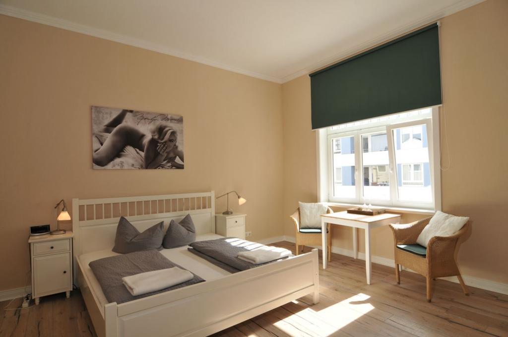 Cafe Orth Guest house *